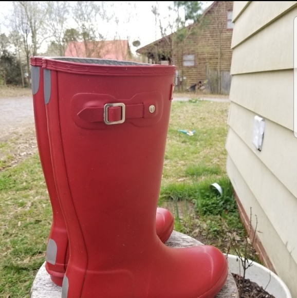 Red matte hunter rain boots - Picture 2 of 3